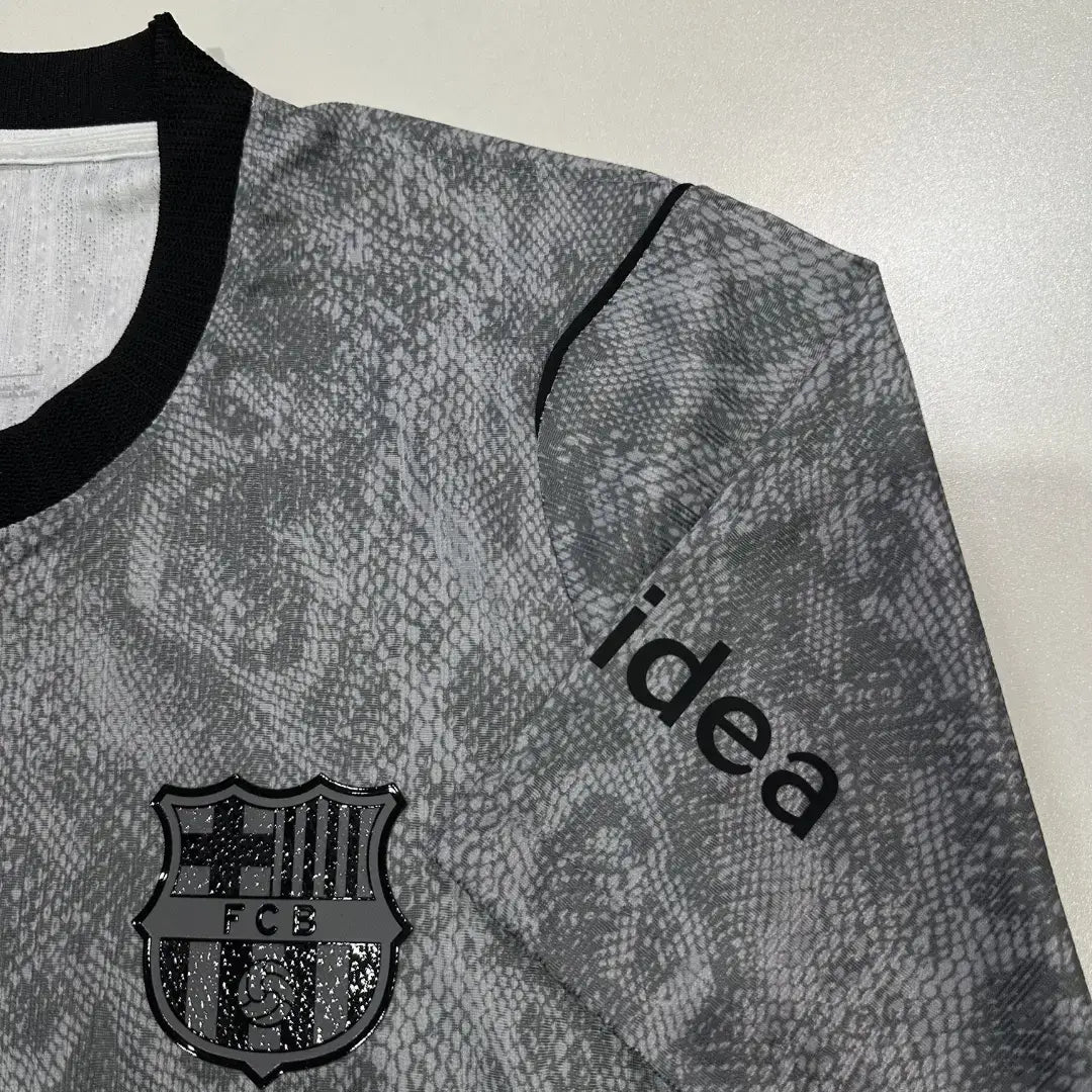 Maillot de gardien de but du FC Barcelone version joueur 2026/27