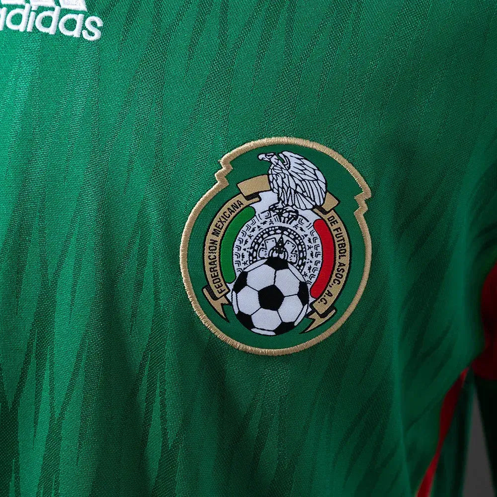 Camiseta de fútbol retro de México 2010 local