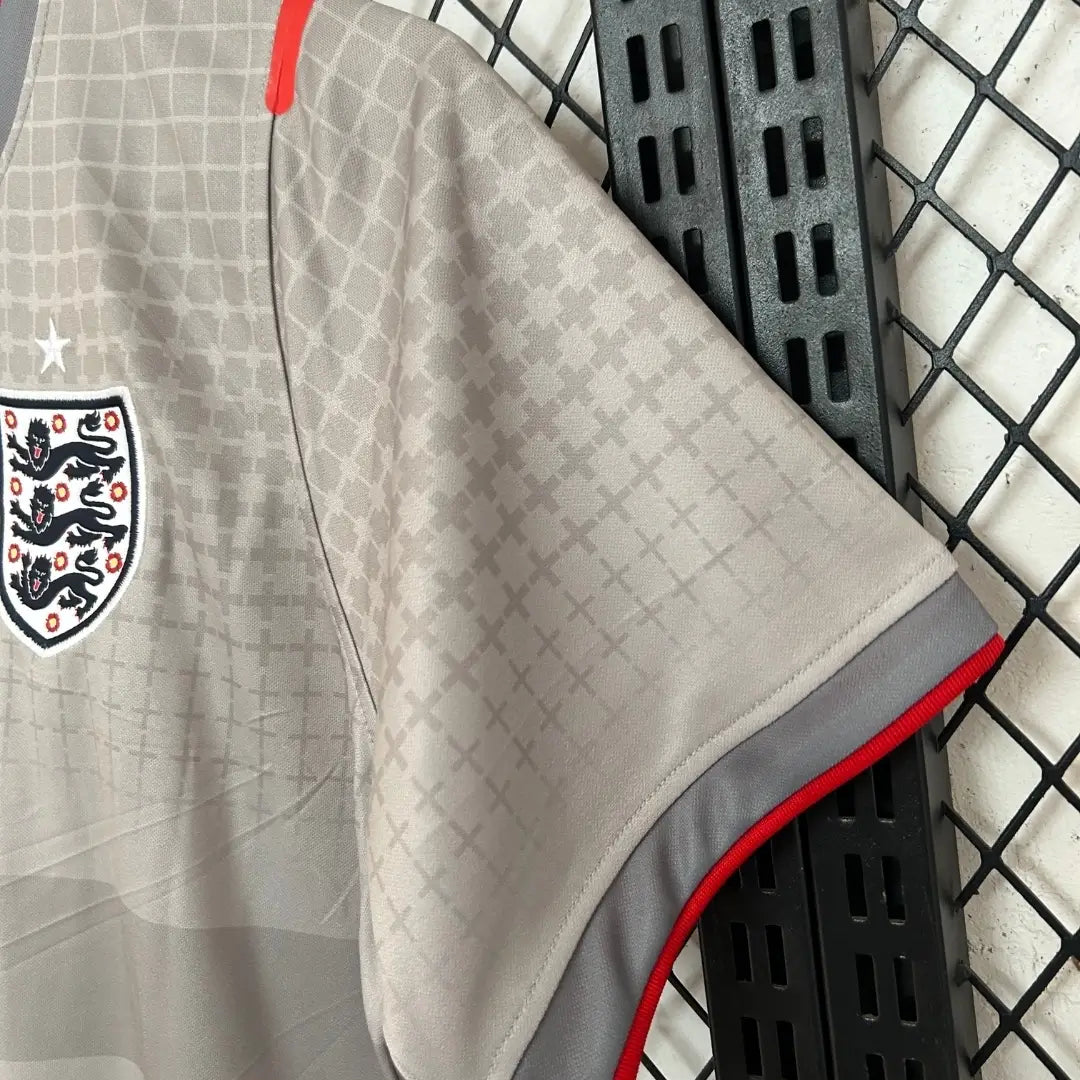 Maillot de football Three Lions x Palace 2026 Gris étain Rouge vif avec logo