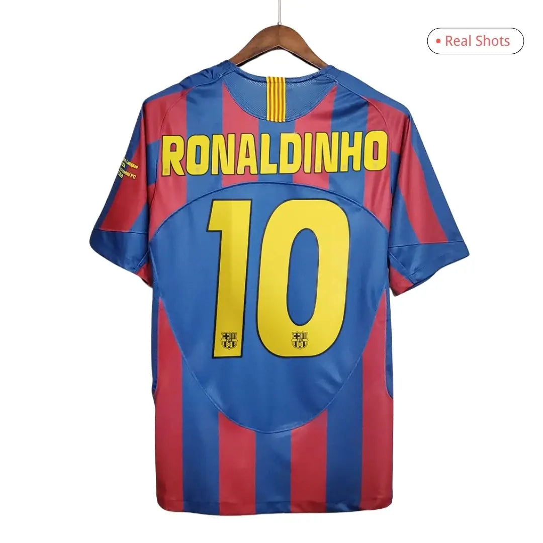 Camiseta retro de local de Ronaldinho #10 del Barcelona 2005/06 - Final de la UCL