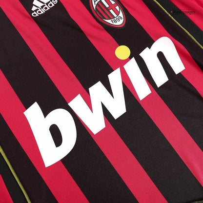 Camiseta de fútbol retro del AC Milan 2006/07 de Kaká con el número 22
