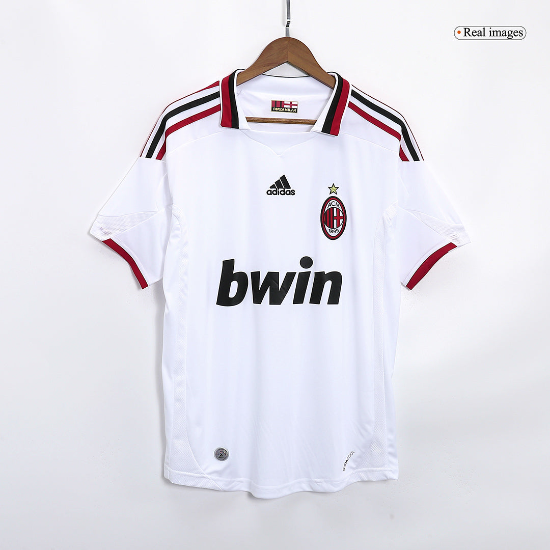 Camiseta retro de visitante del AC Milan 2009/10