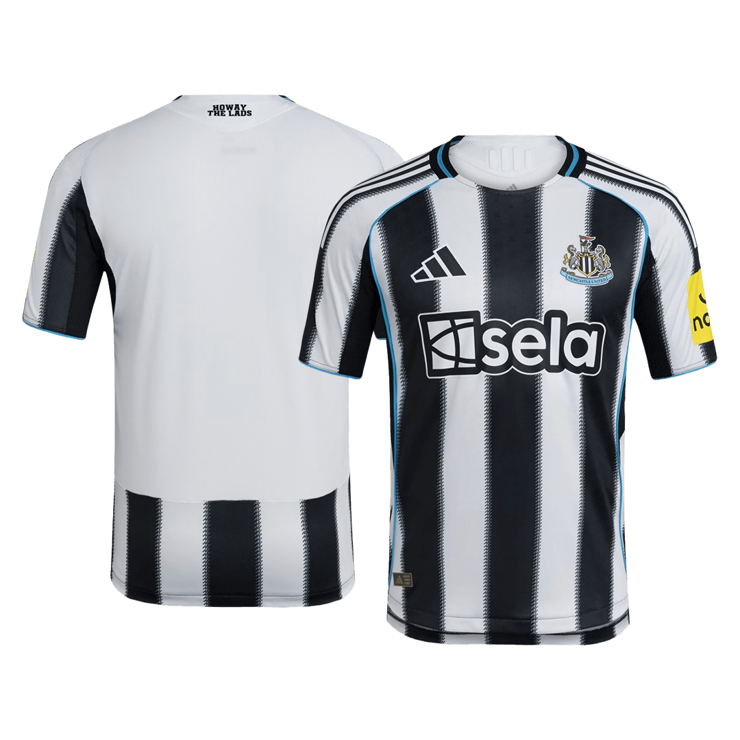 Camiseta de fútbol del Newcastle United, versión jugador, local, temporada 2025/26, blanca y negra.