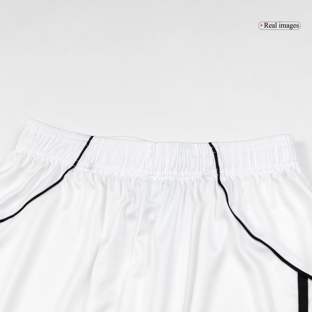 Pantalones cortos de fútbol del Manchester United para la temporada 2025/26