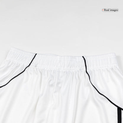 Pantalones cortos de fútbol del Manchester United para la temporada 2025/26