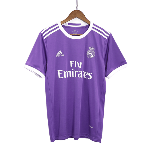 Maillot de football rétro extérieur du Real Madrid 2016/17