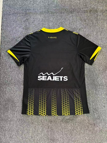 Camiseta de visitante del AEK Atenas 2025/26