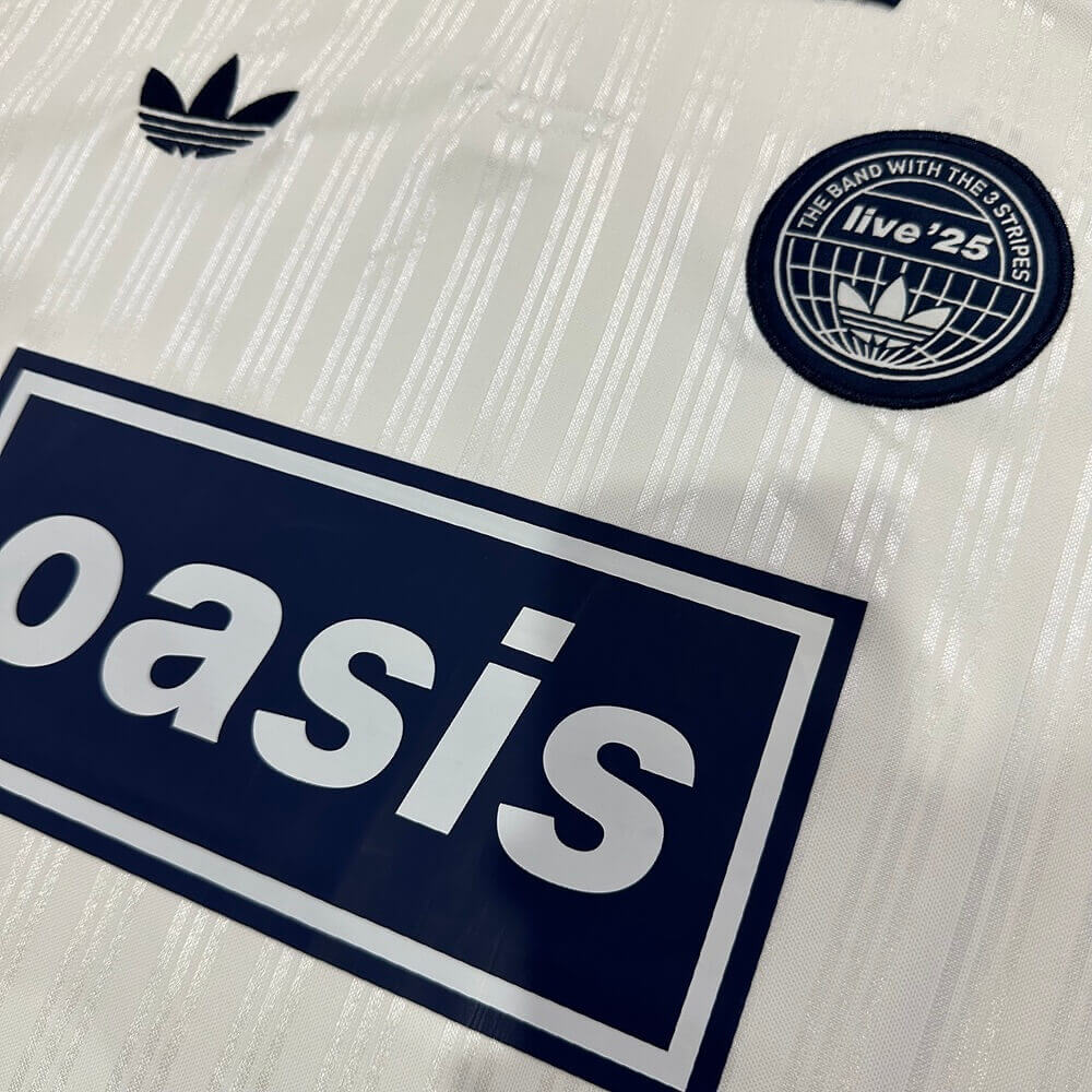 Camiseta jacquard blanca Ad x Oasis Tour