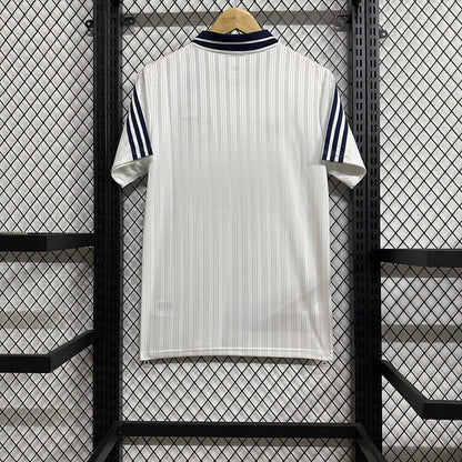 Camiseta jacquard blanca Ad x Oasis Tour