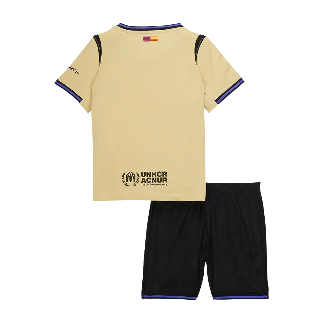 Conjunto de fútbol visitante del Barcelona x Kobe Bryant para niños (camiseta y pantalón corto 2025/26)