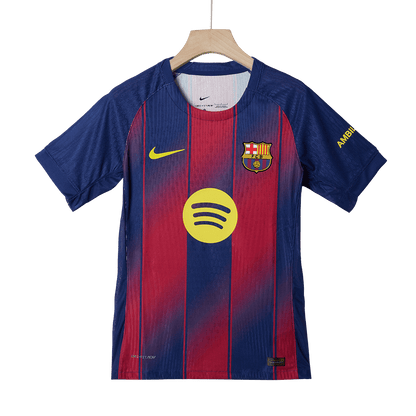 Camiseta de fútbol del FC Barcelona, ​​versión jugador local, temporada 2025/26