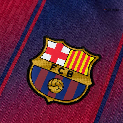Camiseta de fútbol del FC Barcelona, ​​versión jugador local, temporada 2025/26