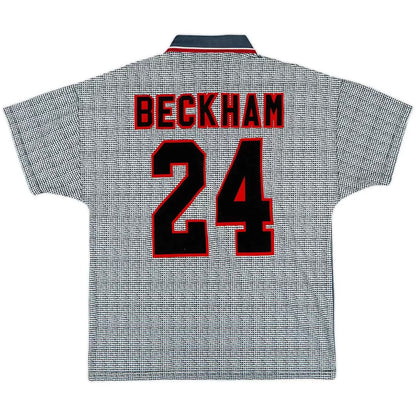 Camiseta de fútbol retro del Manchester United 1995/96 Beckham #24 Tercera equipación visitante