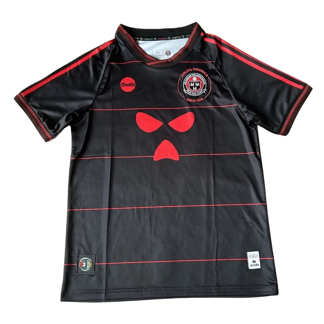 Tercera equipación de visitante del Bohemian FC 2026