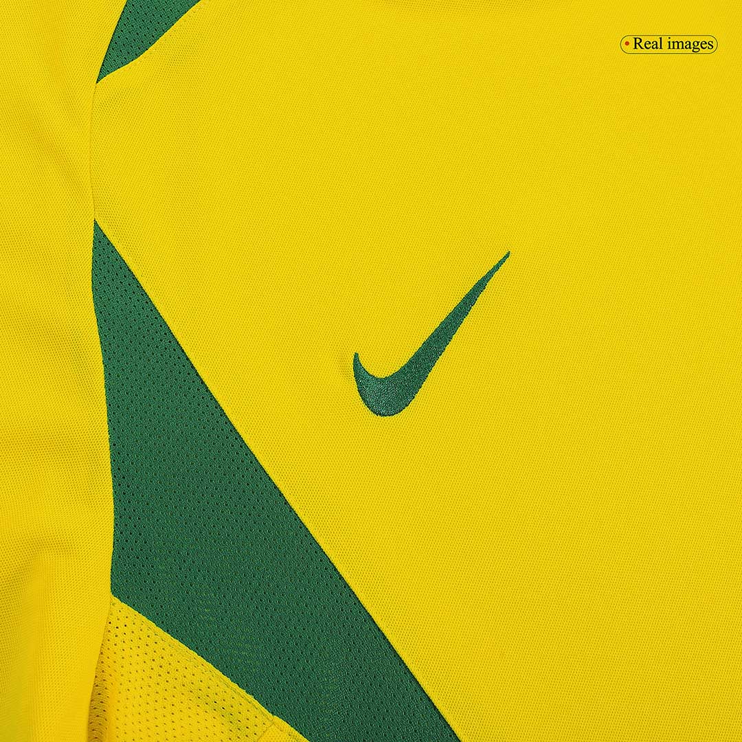 Camiseta retro de fútbol de local de Brasil 2002/03, con el número 9 de Ronaldo.