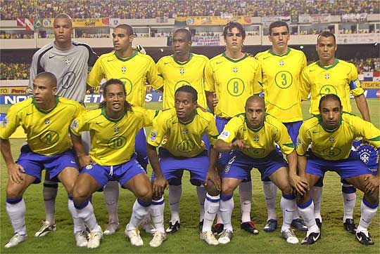 Camiseta retro de fútbol de Brasil 2004 (local)