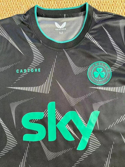 Camiseta de fútbol Stealth de Irlanda para la Copa Mundial 2026