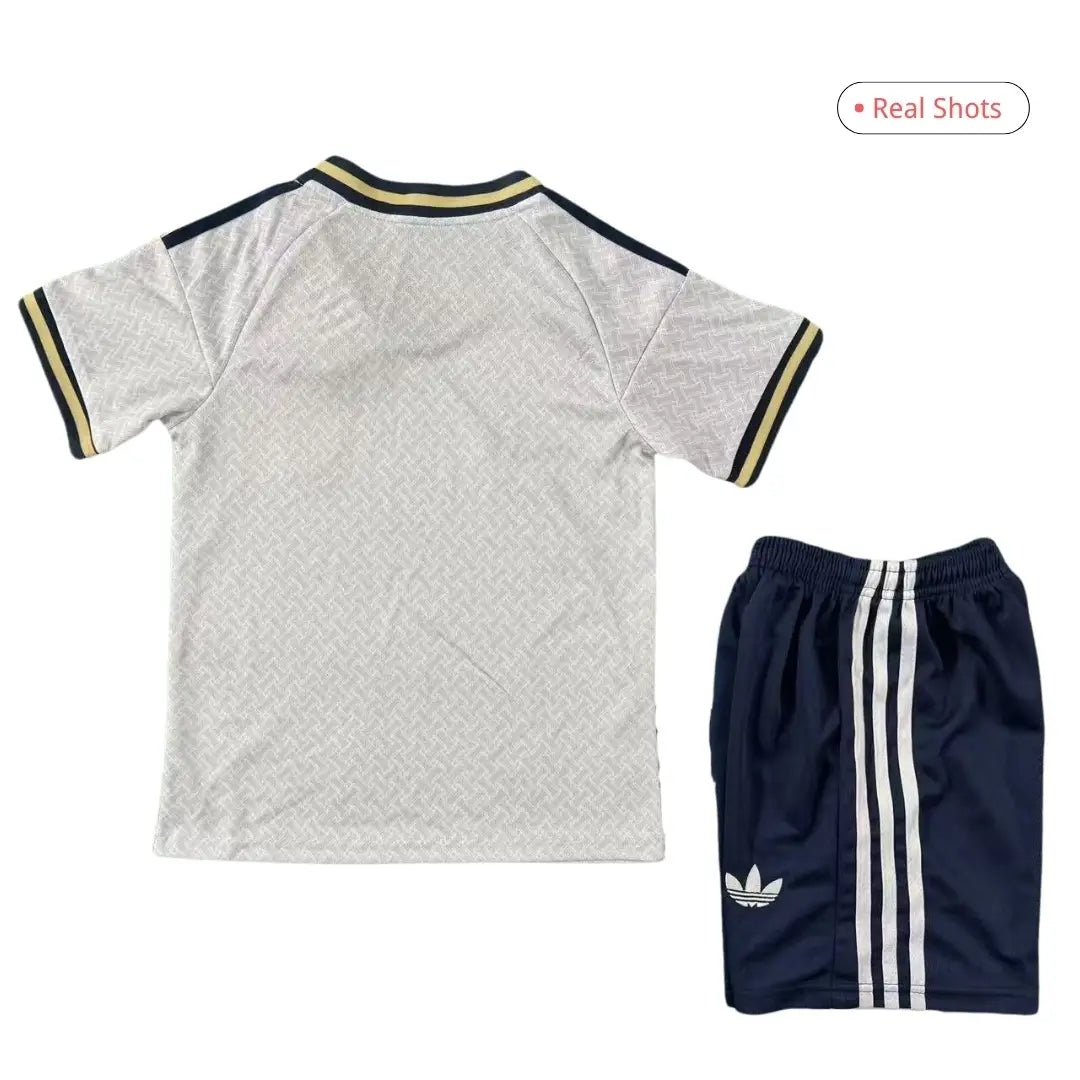 Equipación de fútbol visitante de Italia para niños (camiseta y pantalón corto 2026)