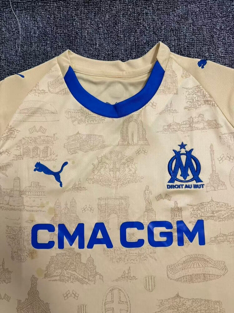 Camiseta de fútbol visitante del Marsella 2025/26 (cuarta equipación)