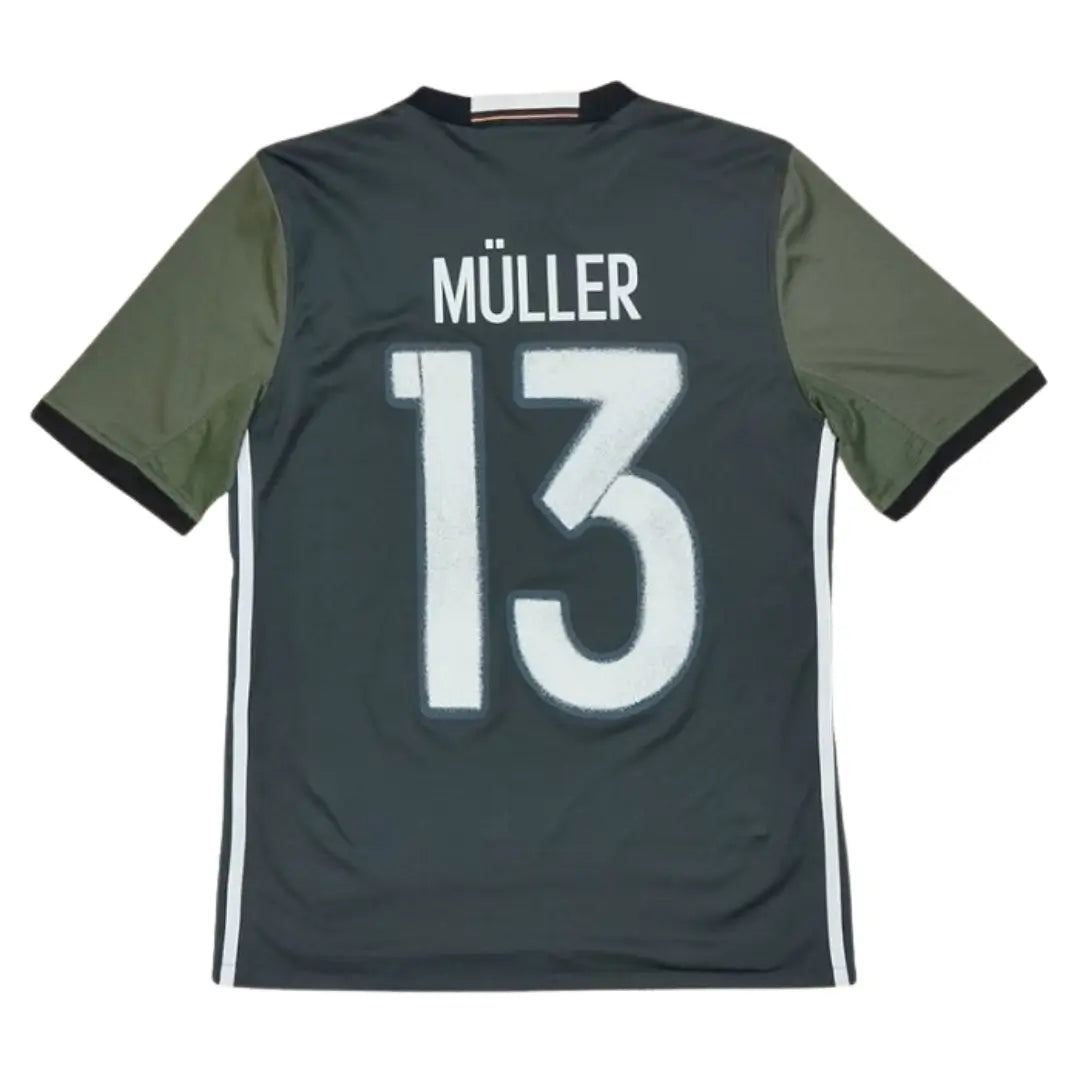 Camiseta retro de visitante de Alemania Müller #13 2016