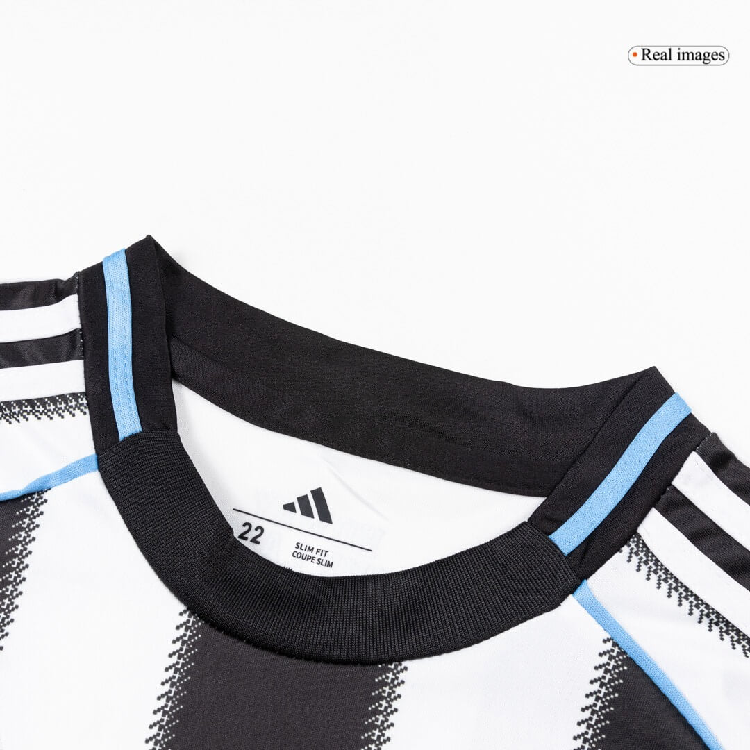Equipación infantil del Newcastle United para la temporada 2025/26 (camiseta + pantalón corto)