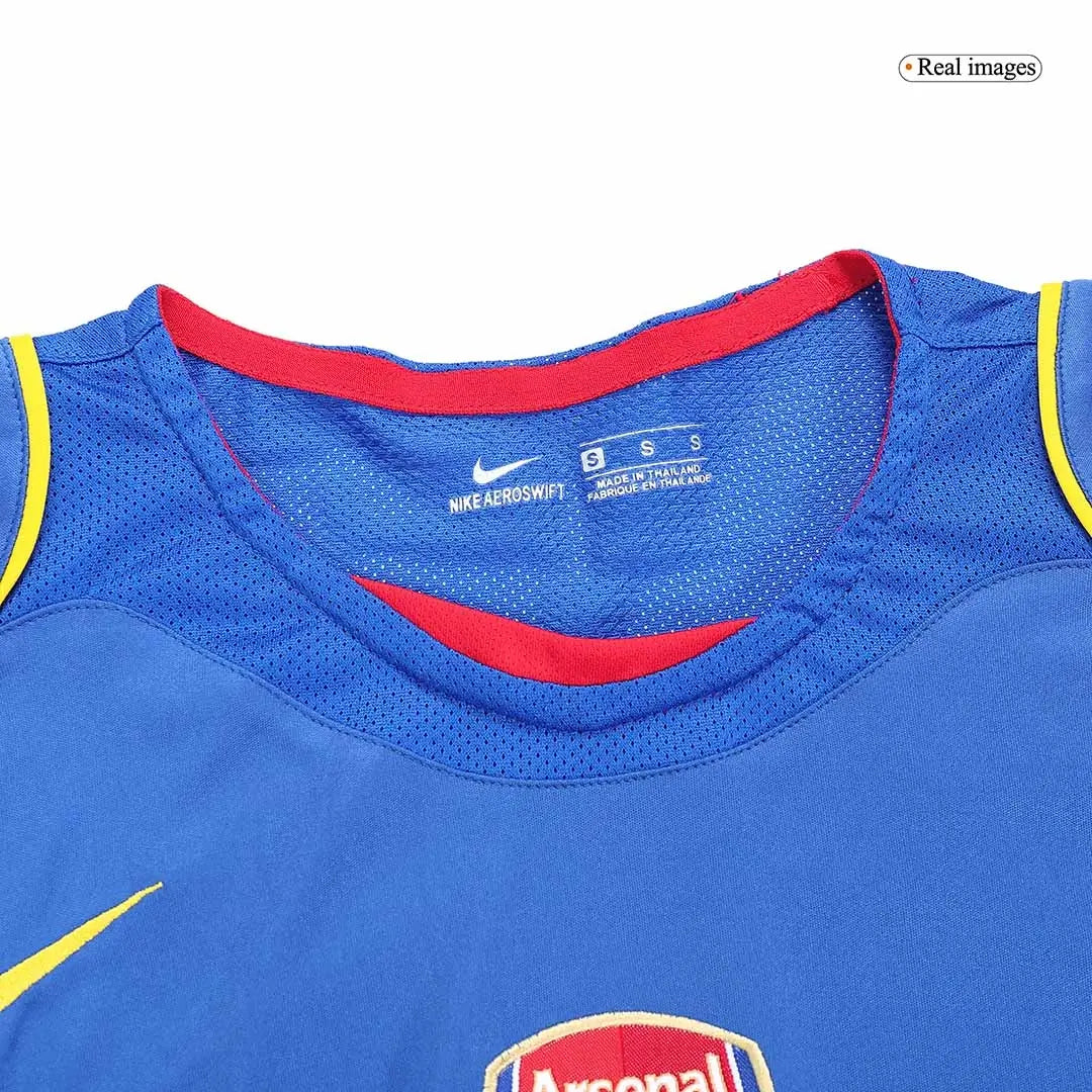 Camiseta retro de visitante del Arsenal 2004/05