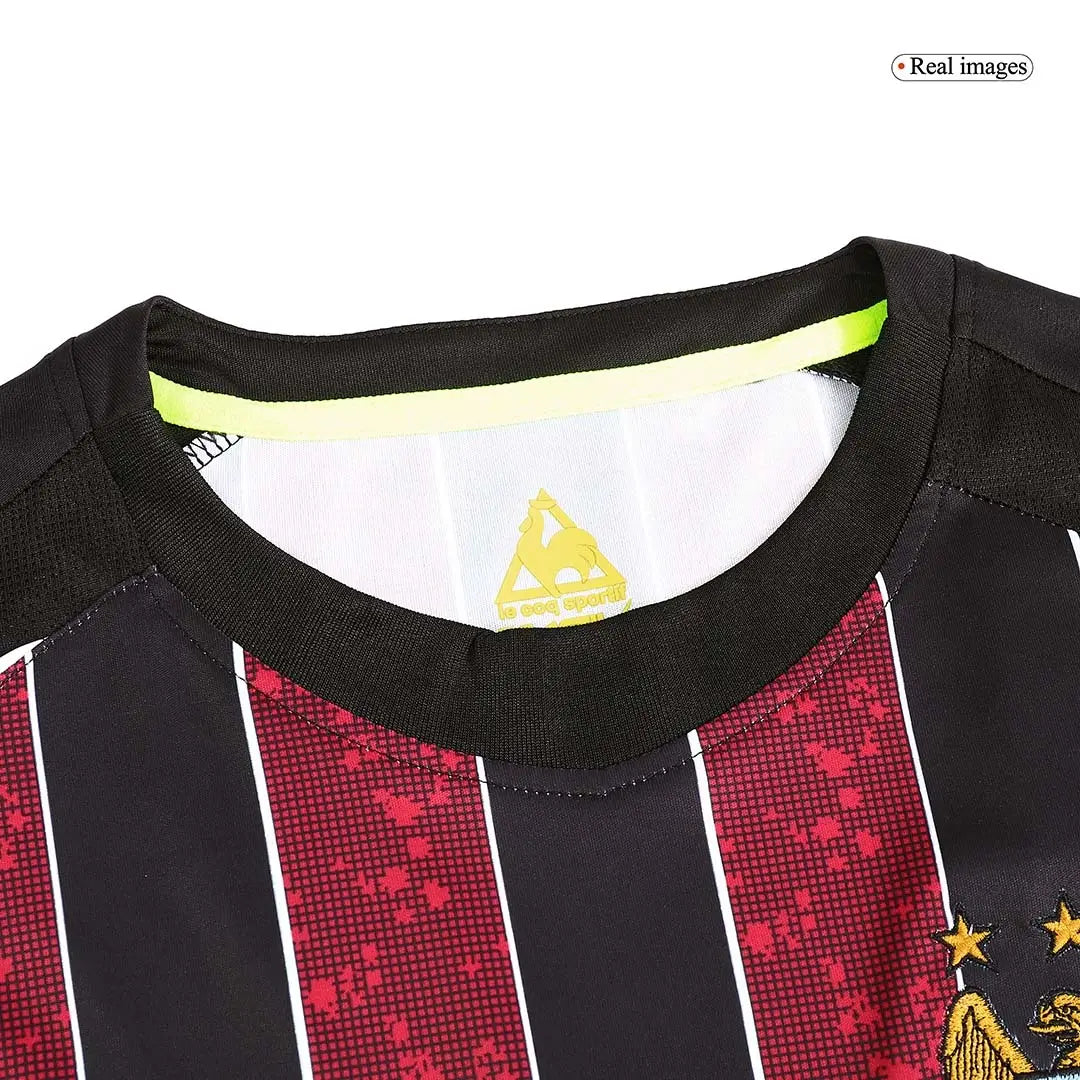 Camiseta de fútbol retro de visitante del Manchester City 2008/09 de RICHARDS #2