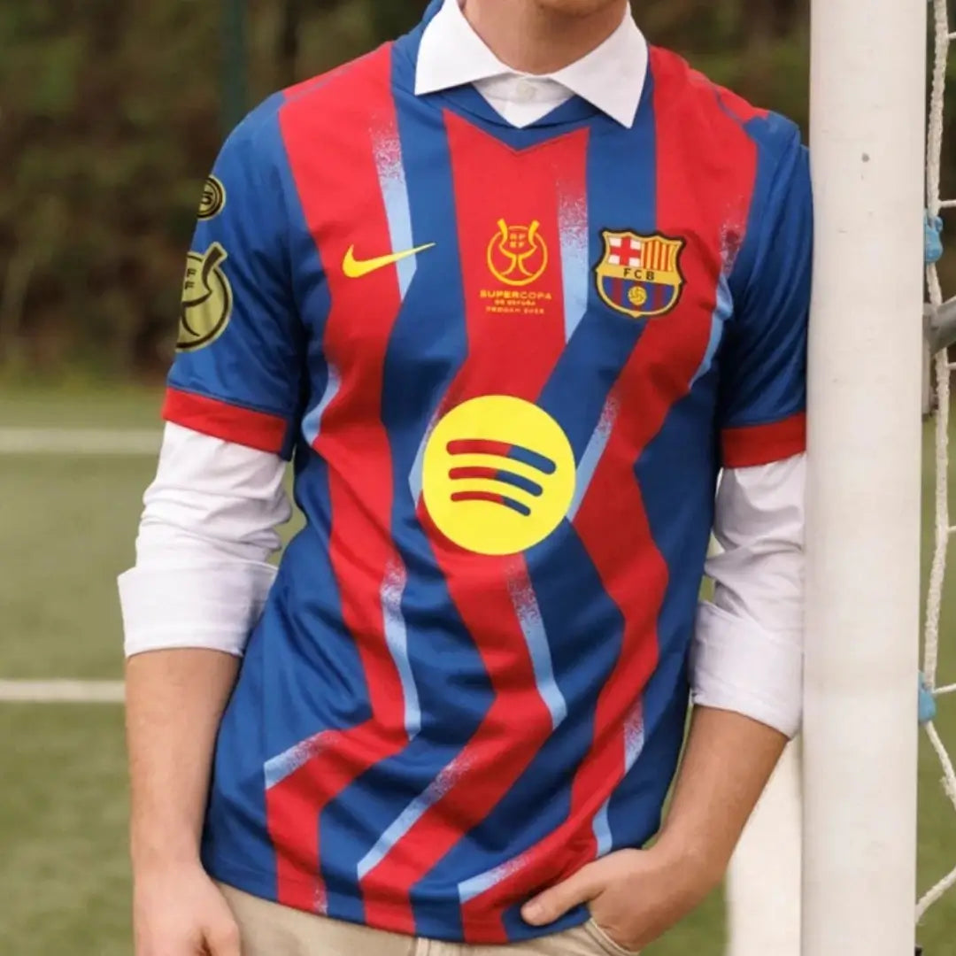 Camiseta de fútbol visitante de la Supercopa del Barcelona 2025/26 (cuarta equipación)