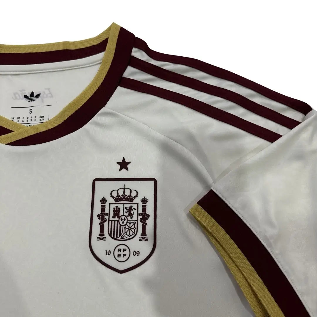 Equipación de visitante de España - Camiseta + Pantalón corto Mundial 2026