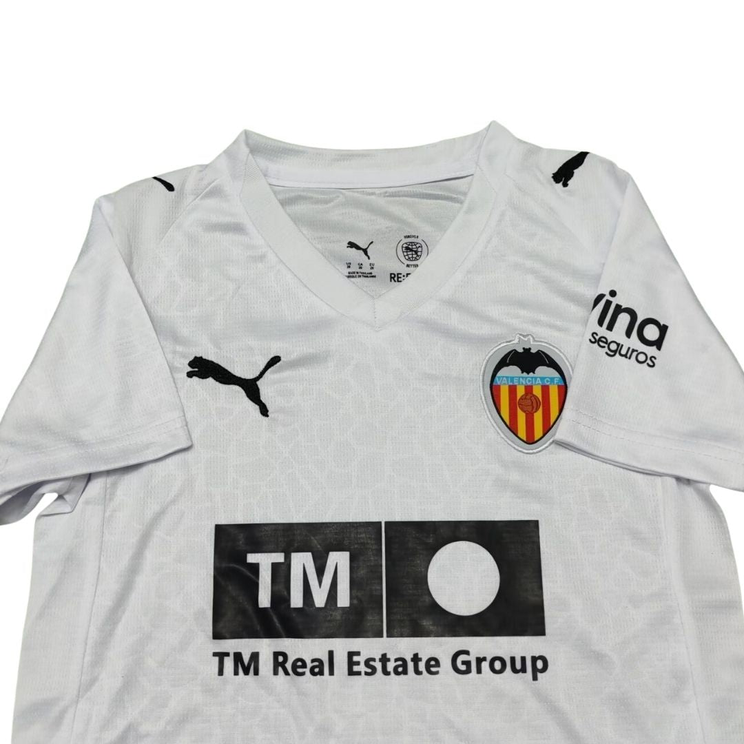 Equipación infantil de fútbol del Valencia para la temporada 2025/26 - Camiseta + Pantalón corto