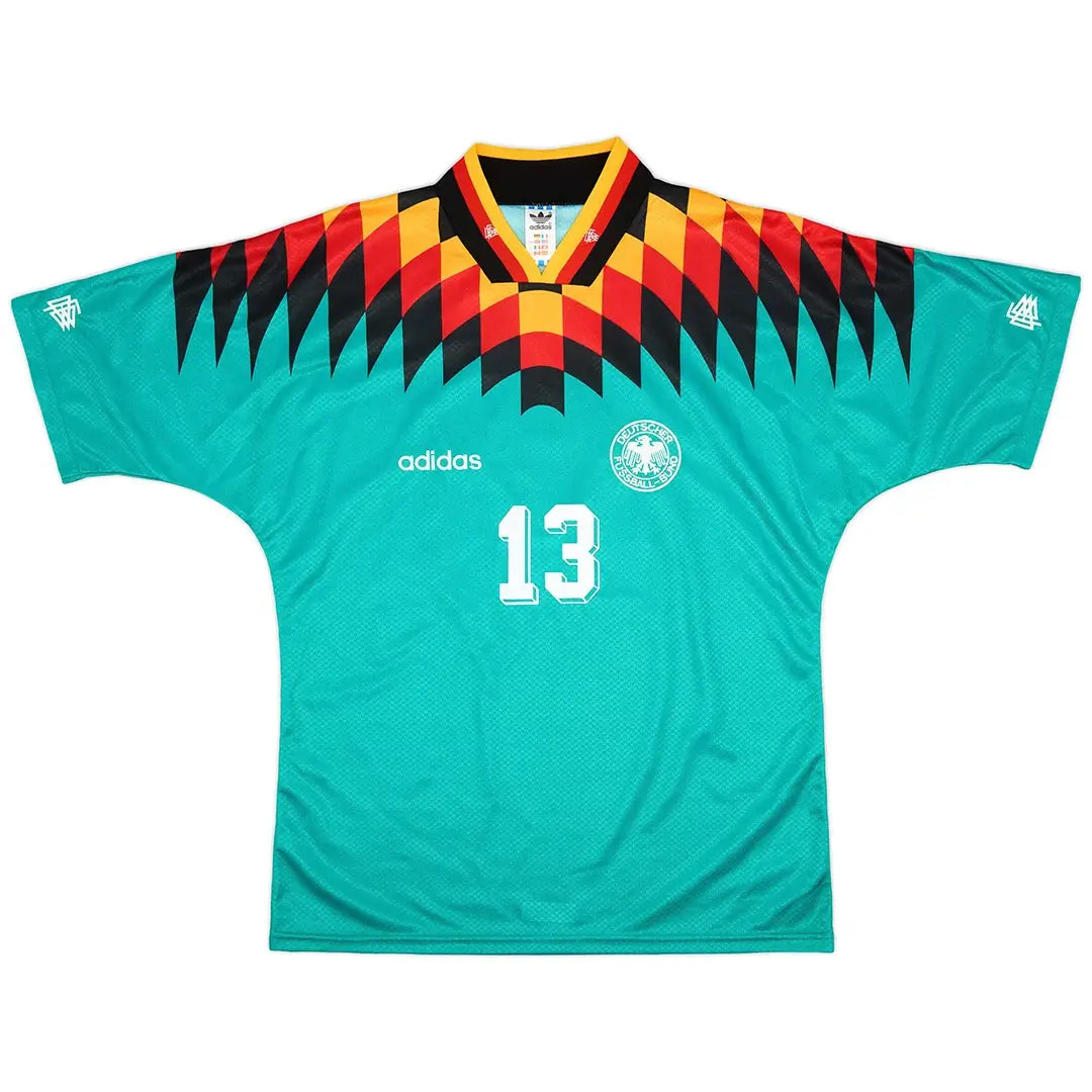 Camiseta retro de visitante de Alemania Völler #13 de la Copa Mundial de 1994