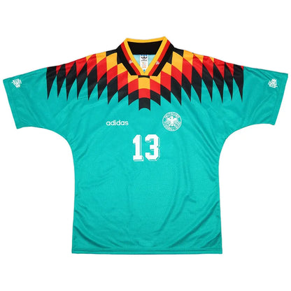 Camiseta retro de visitante de Alemania Völler #13 de la Copa Mundial de 1994