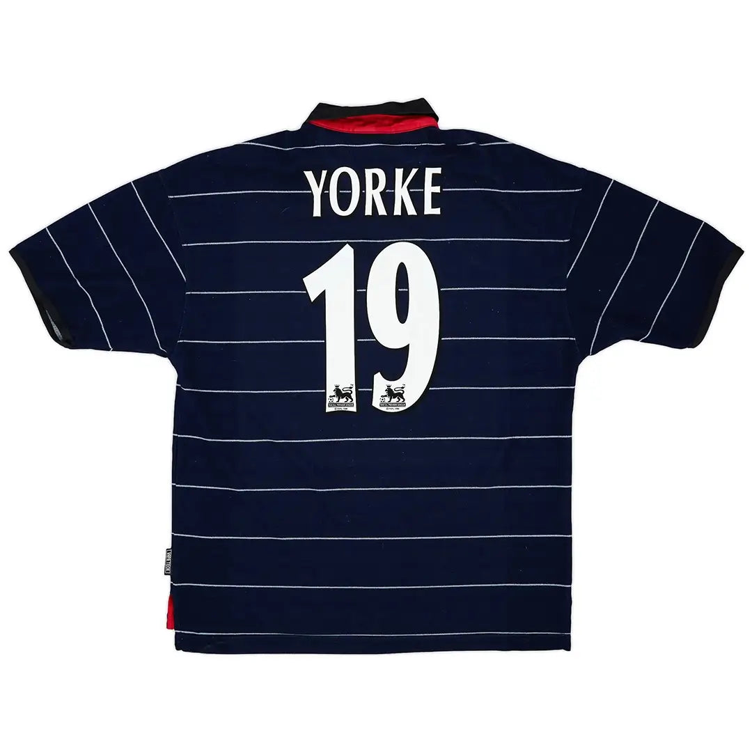 Camiseta de fútbol retro de visitante del Manchester United Yorke #19 1999/00