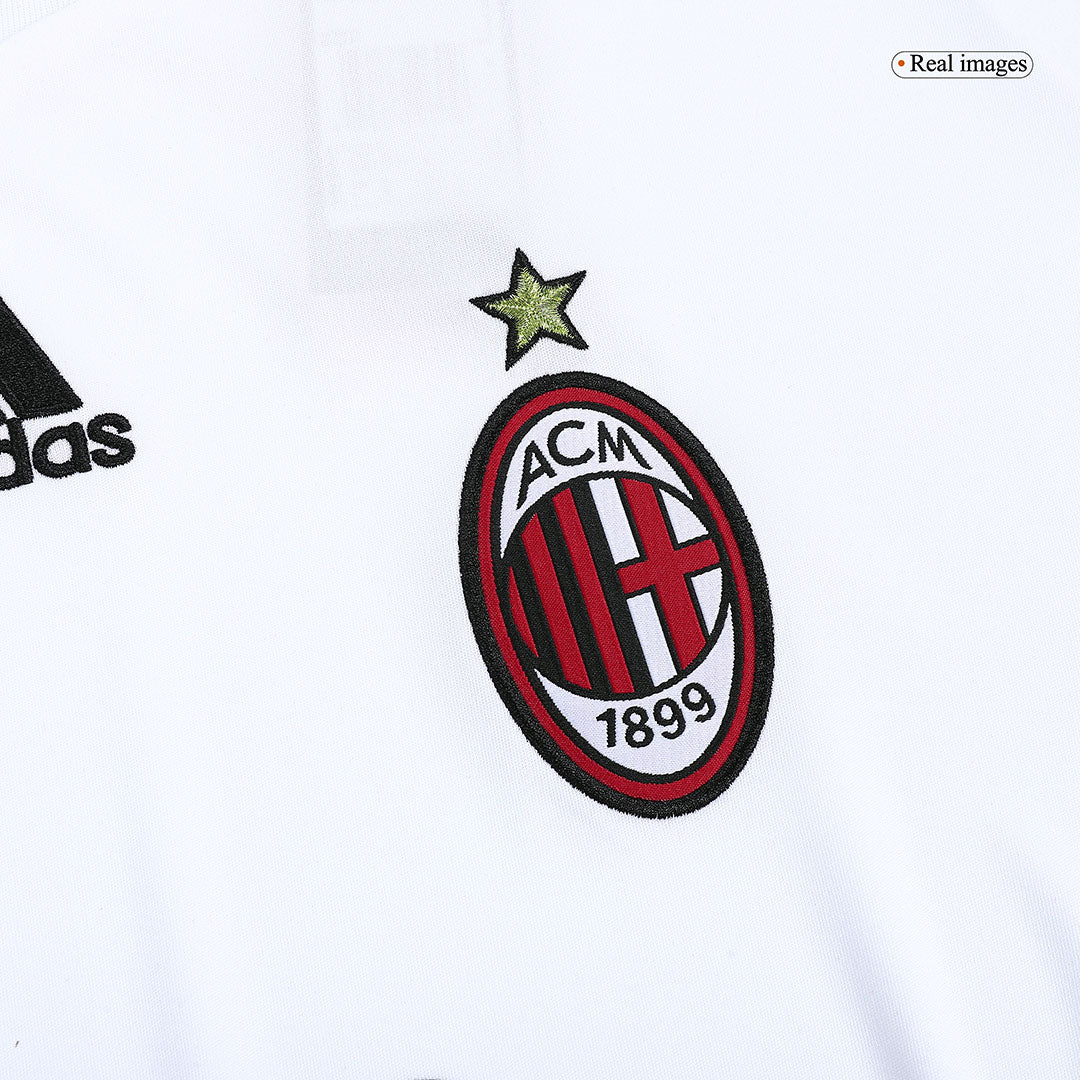Camiseta retro de visitante del AC Milan 2009/10