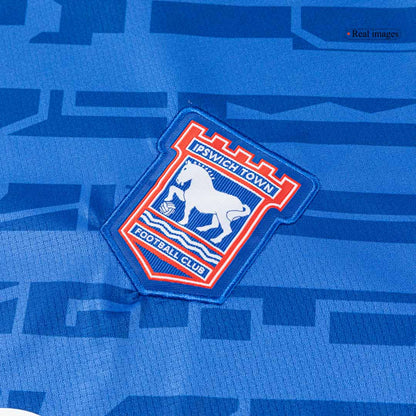 Camiseta de fútbol local del Ipswich Town 2025/26
