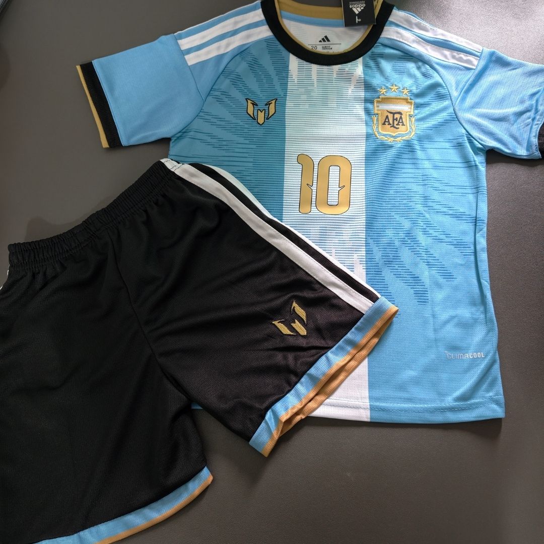 Kit de camiseta local de Argentina para niños (Camiseta y pantalones cortos 2026)