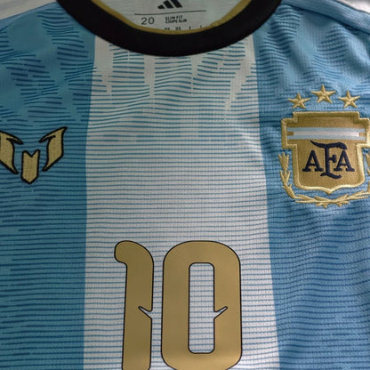 Kit de camiseta local de Argentina para niños (Camiseta y pantalones cortos 2026)
