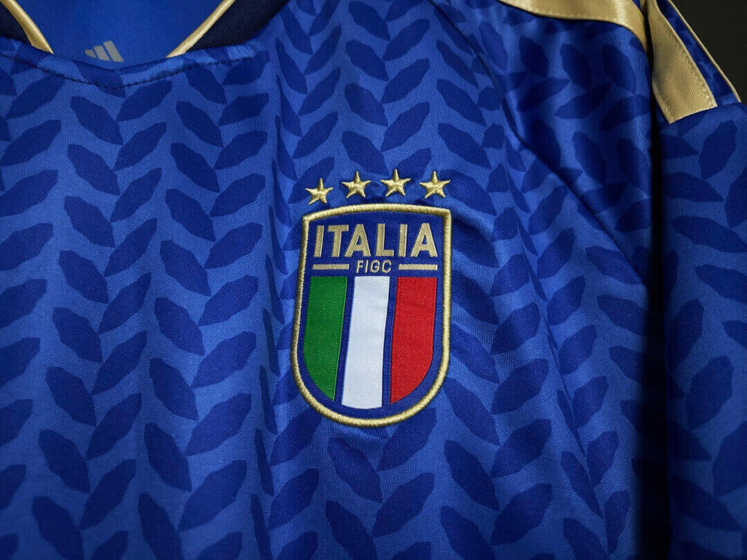 Camiseta de fútbol local de Italia para la Copa Mundial 2026