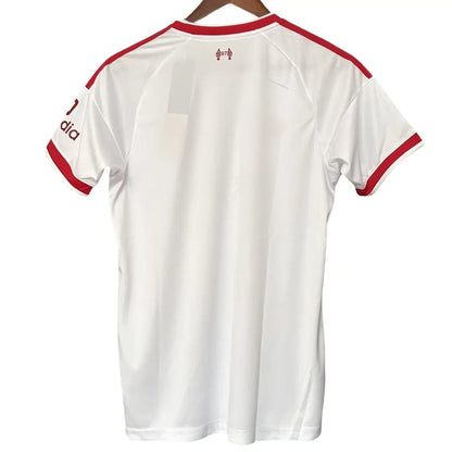 Le maillot extérieur des Reds 2026/27