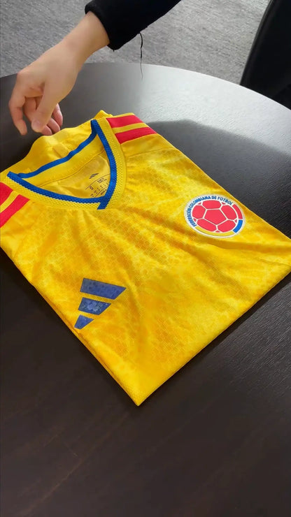 Camiseta de la selección colombiana, versión jugador, local, Copa Mundial de 2026