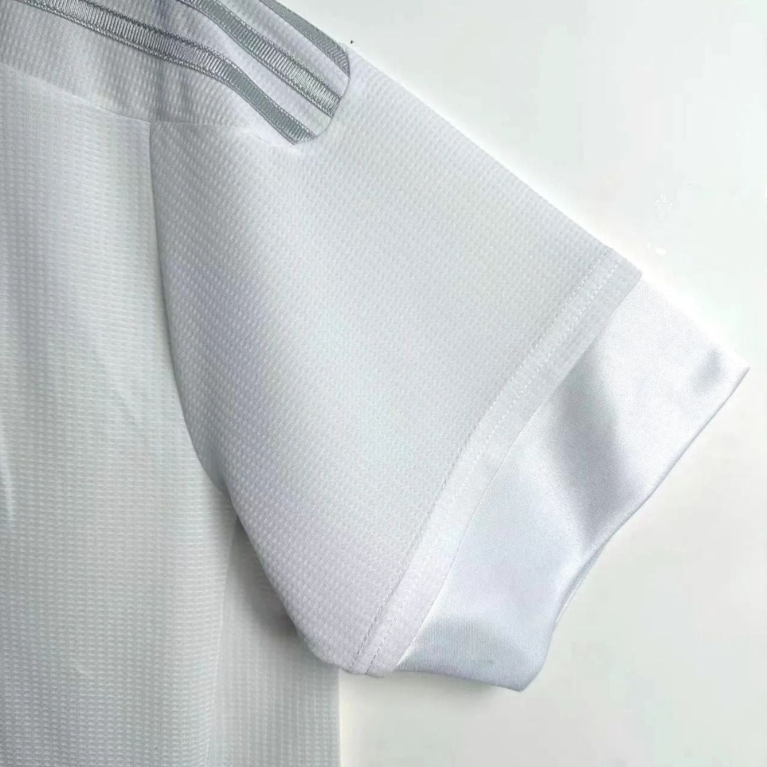 Los Blancos 2015/16 Retro Home Soccer Jersey